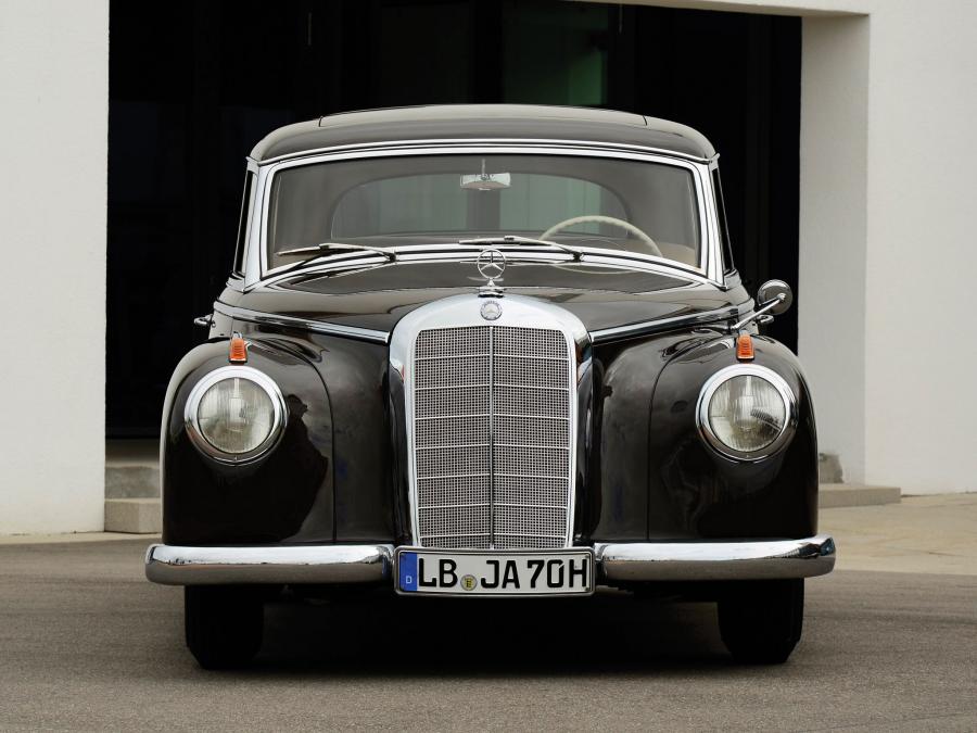  Mercedes-Benz 300 Limousine 1951 года  (фото 19 из 23)